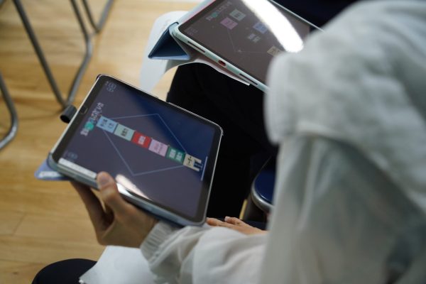 1年生保護者対象「ICT教育体験会」を実施しました。